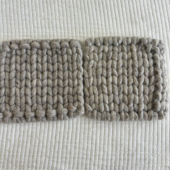 Set of 2 Chunky Knit Wool Trivets Hot Pads Gray Handcrafted Rustic Farmhouse - Picture 2 of 5